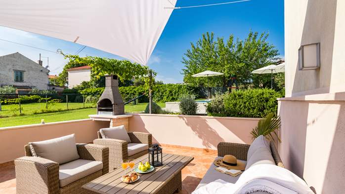 Attractive villa with private pool and sun terrace in Pula, 5