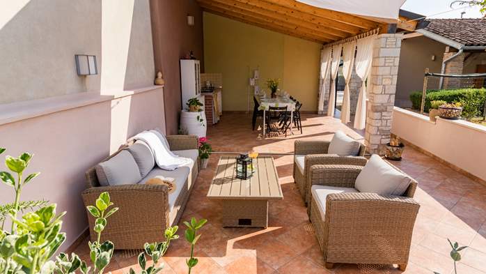 Attractive villa with private pool and sun terrace in Pula, 9
