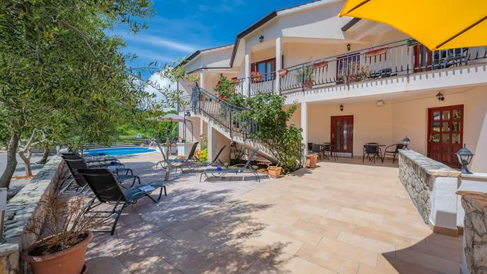 Pleasant accommodation with stunning panoramic view and pool, 30
