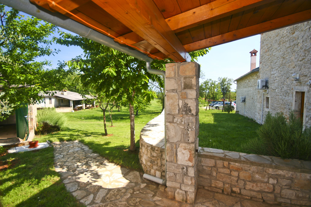 Renoviertes istrisches Haus  für 4 Personen auf drei Etagen