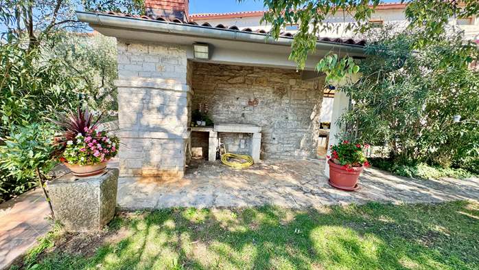 House in Krnica offers apartments for families with modern garden, 39