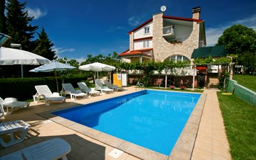 Beautiful house with pool in Medulin offers comfort accommodation