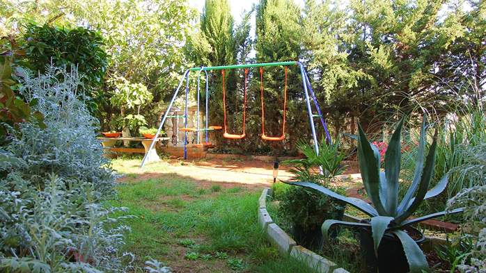 Casa a Medulin con bel giardino, area barbecue e parco giochi, 16