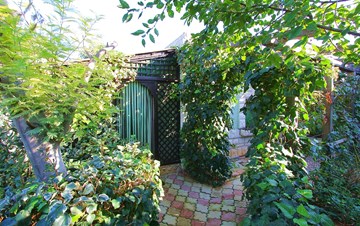 Kuća u Medulinu s lijepim vrtom i igralištem, terasa s roštiljem