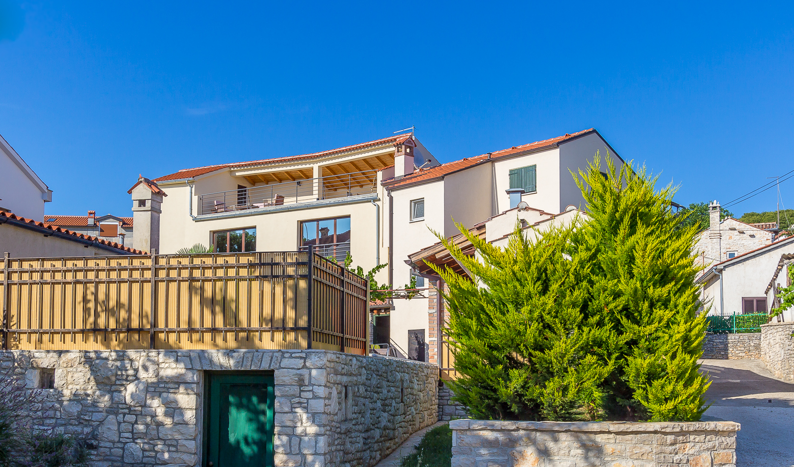 Villa with pool in the heart of Medulin, for 6 to 8 persons,Wi-Fi