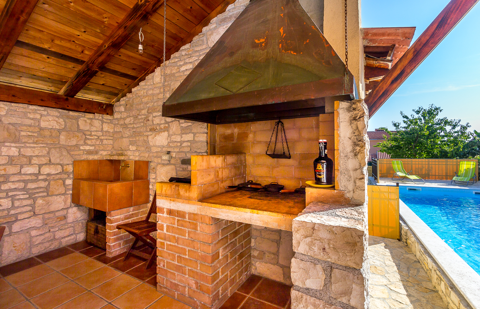 Villa with pool in the heart of Medulin, for 6 to 8 persons,Wi-Fi