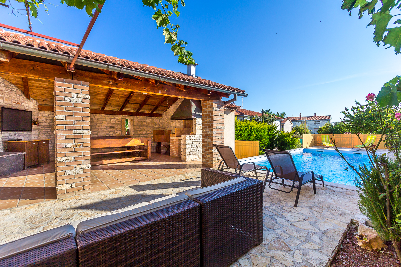 Villa with pool in the heart of Medulin, for 6 to 8 persons,Wi-Fi