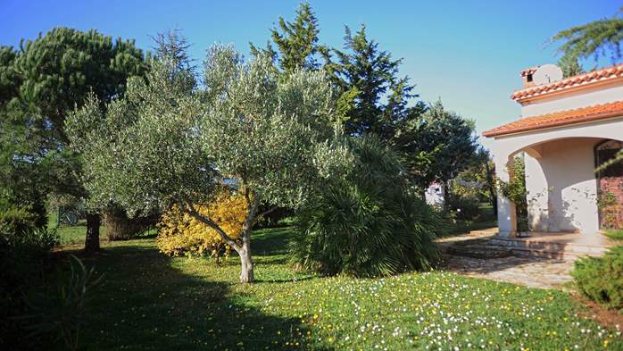 Casetta carina a Medulin con giardino recintato e vista mare, 6