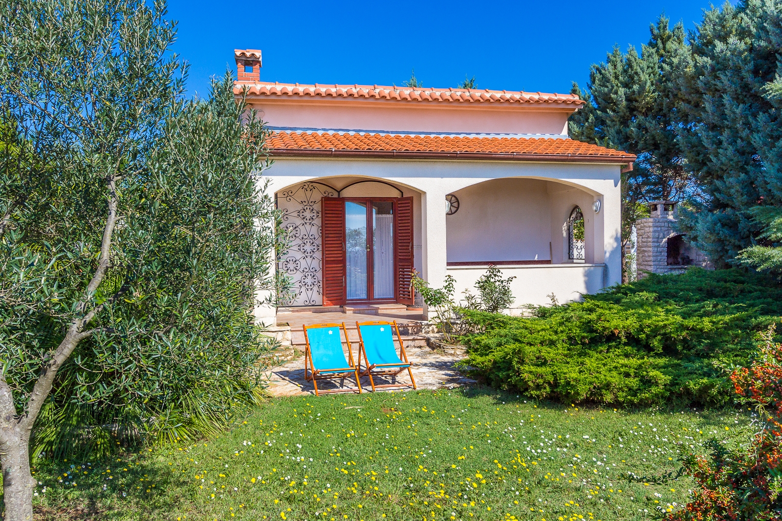 Schönes Haus in Medulin mit eingezäuntem Garten und Meerblick