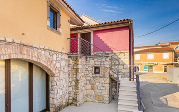 Stone house in Premantura offers lovely studio apartments