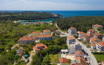 Lovely house in Pula with outdoor pool close to the sea
