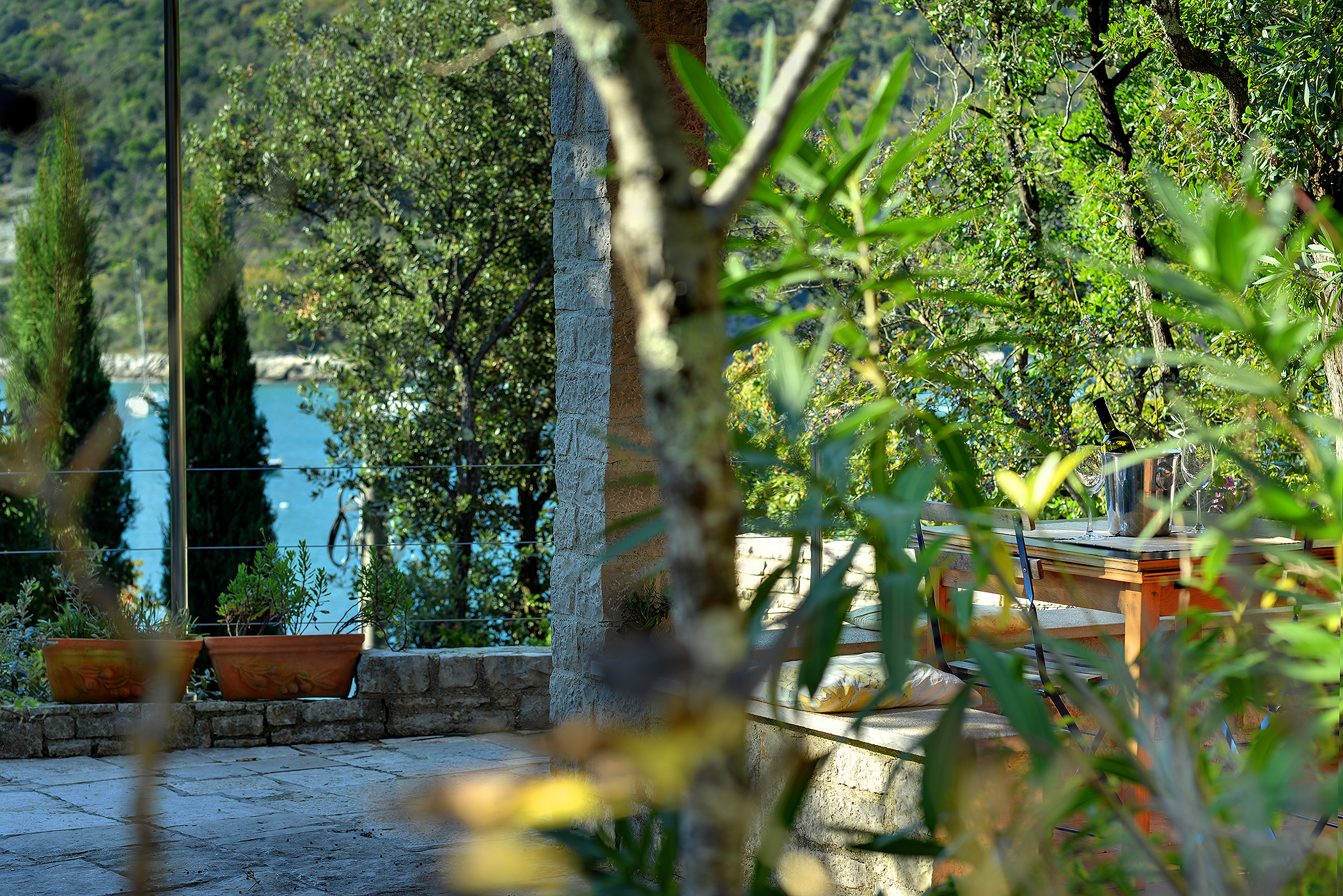 Villa with private pool, summer kitchen with a wood oven and BBQ