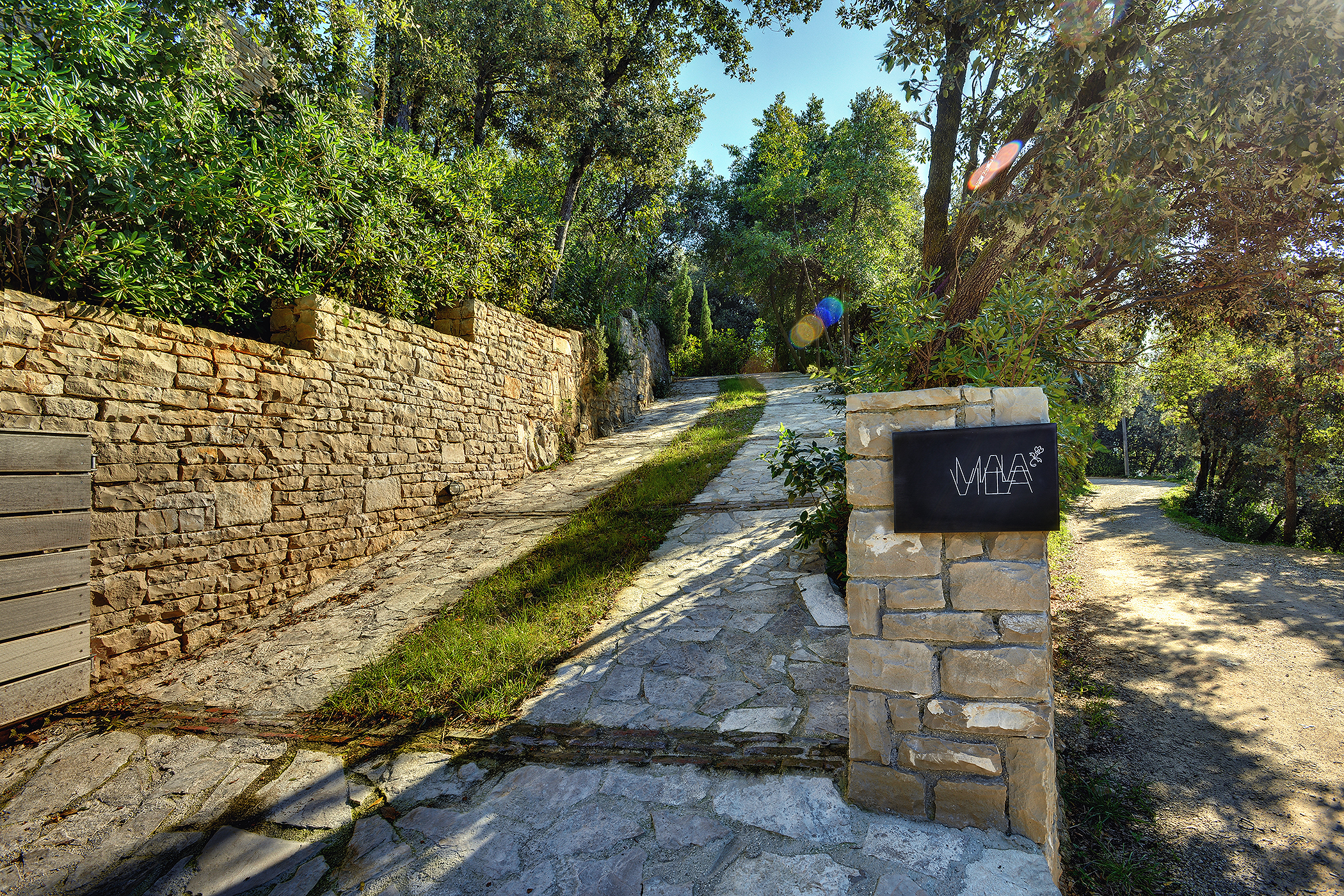 Villa with private pool, summer kitchen with a wood oven and BBQ