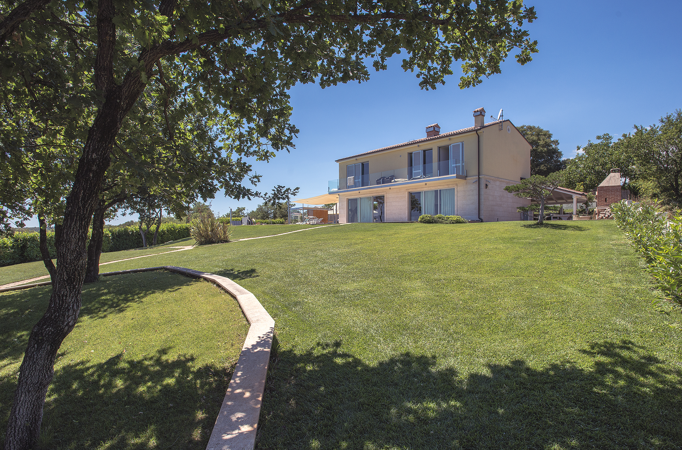 Villa with infinity pool, glass sauna,terrace and unique sea view