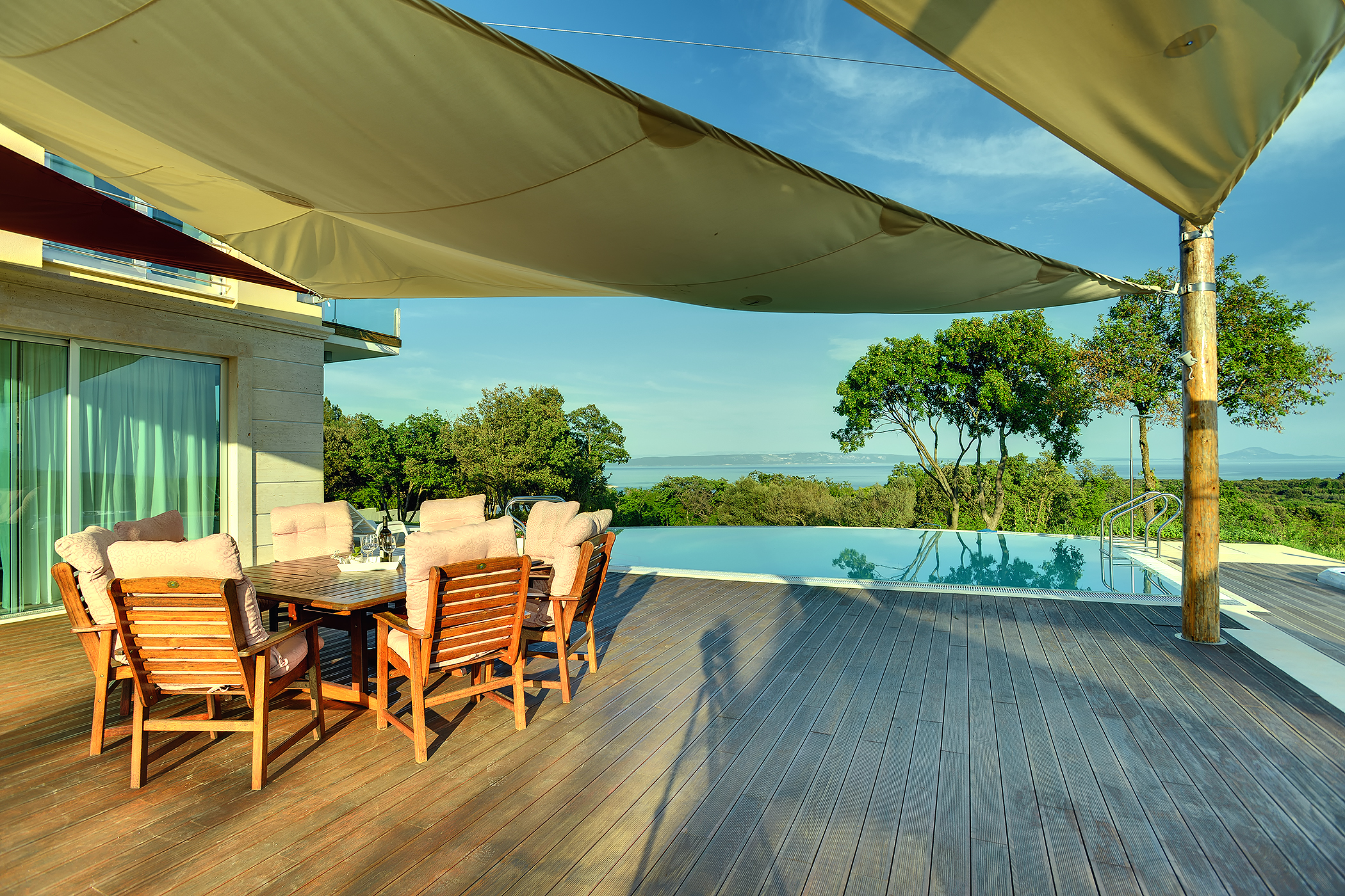 Villa with infinity pool, glass sauna,terrace and unique sea view