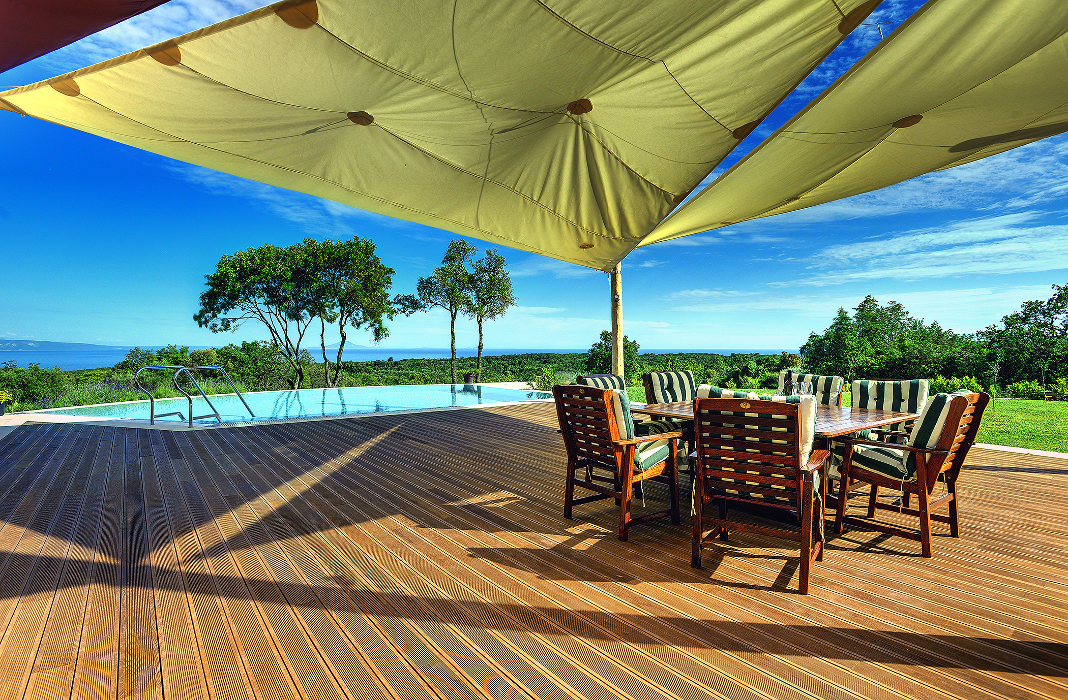 Villa with infinity pool, glass sauna,terrace and unique sea view