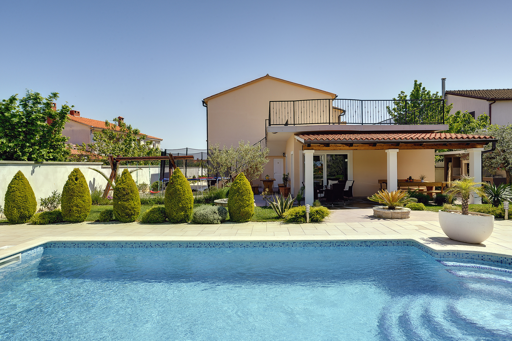 Modern villa in Medulin, with swimming pool, gym and Wi-Fi