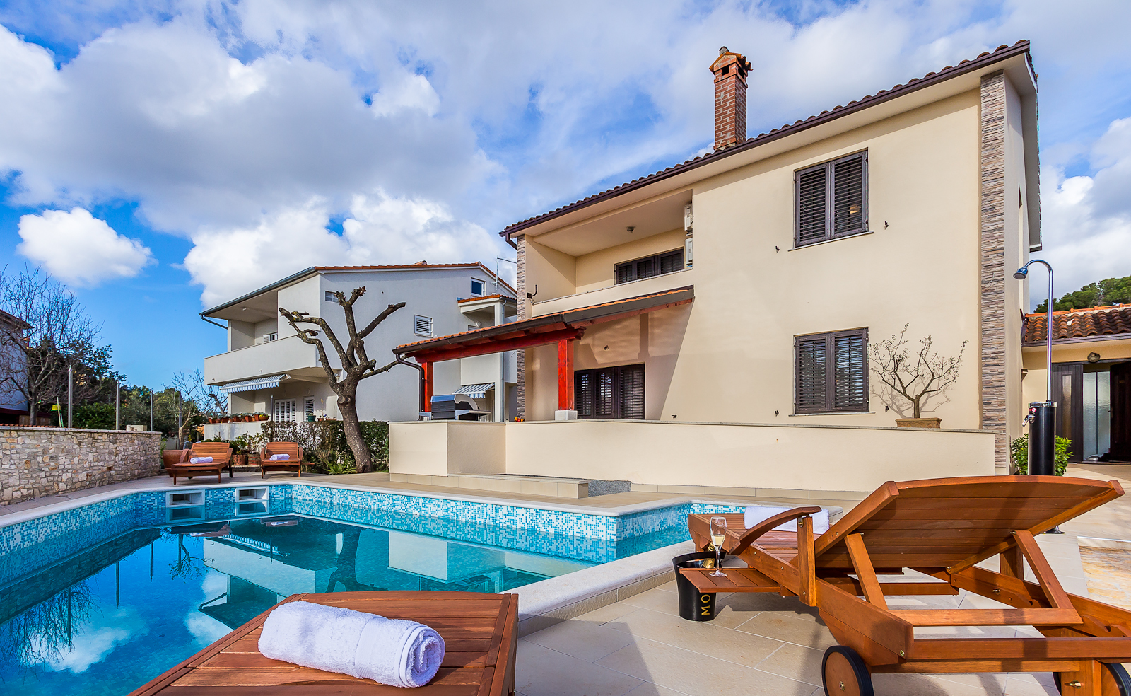 Family villa in Pula, with pool, parking, 3 bedrooms