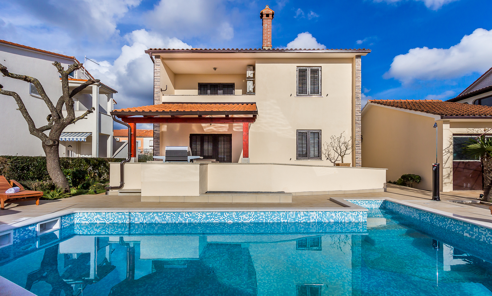 Family villa in Pula, with pool, parking, 3 bedrooms