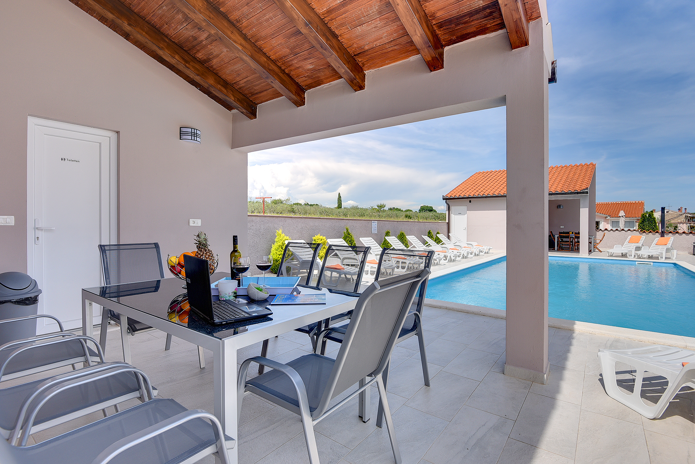 Modernes Haus für 16 Personen mit privatem Pool