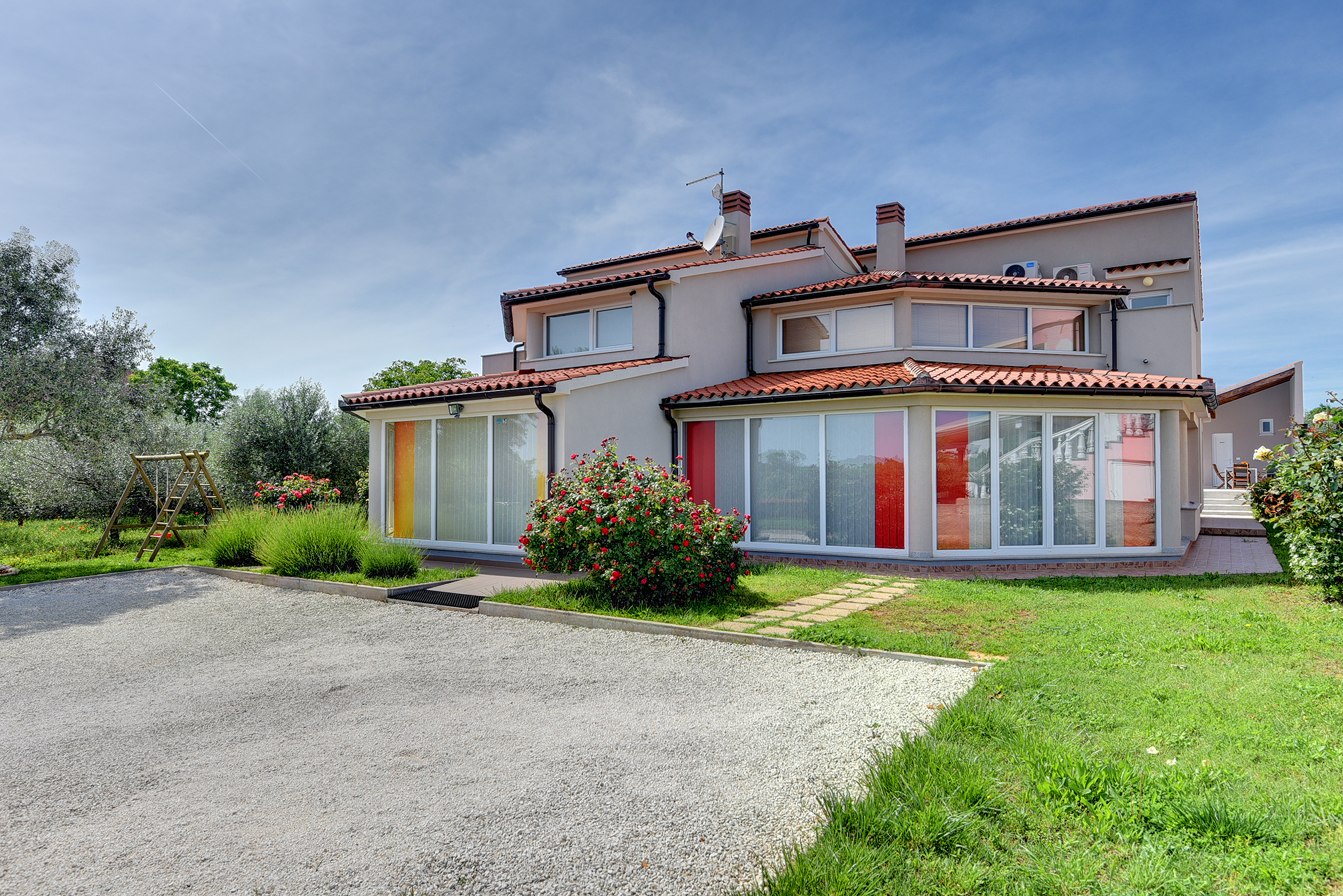 Modernes Haus für 16 Personen mit privatem Pool