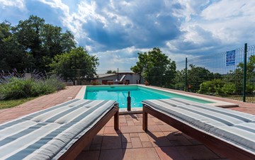 Villa mit Pool, Sonnenterrasse, Grill, für bis zu 14 Personen