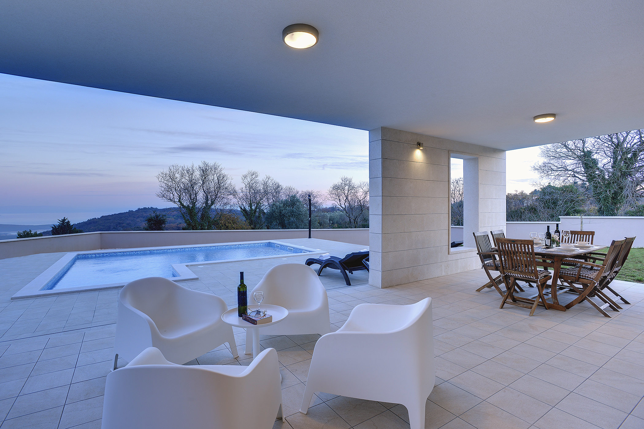 Wunderbar moderne Villa, privater Pool, Wi-Fi, Meerblick