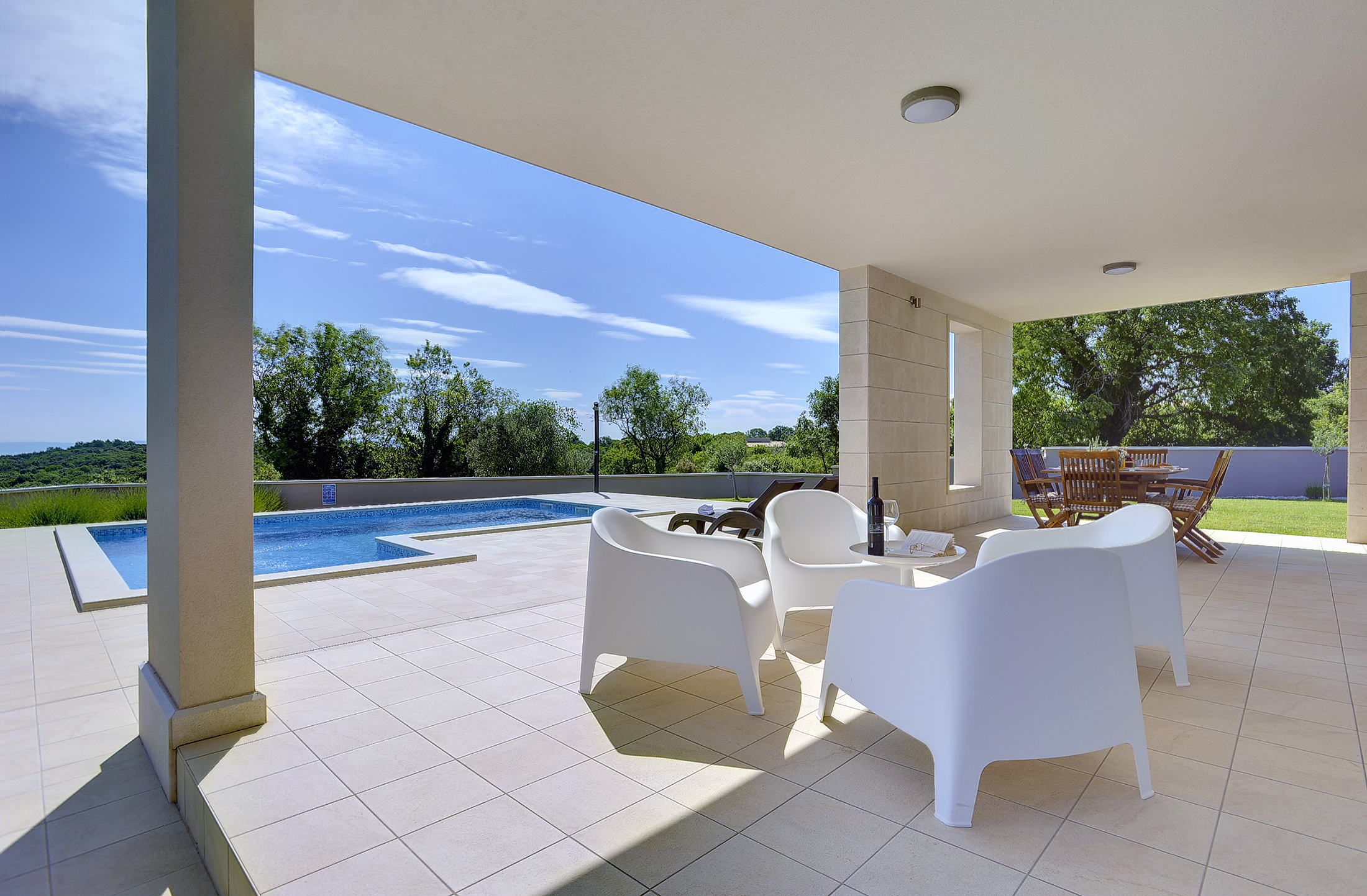 Wunderbar moderne Villa, privater Pool, Wi-Fi, Meerblick