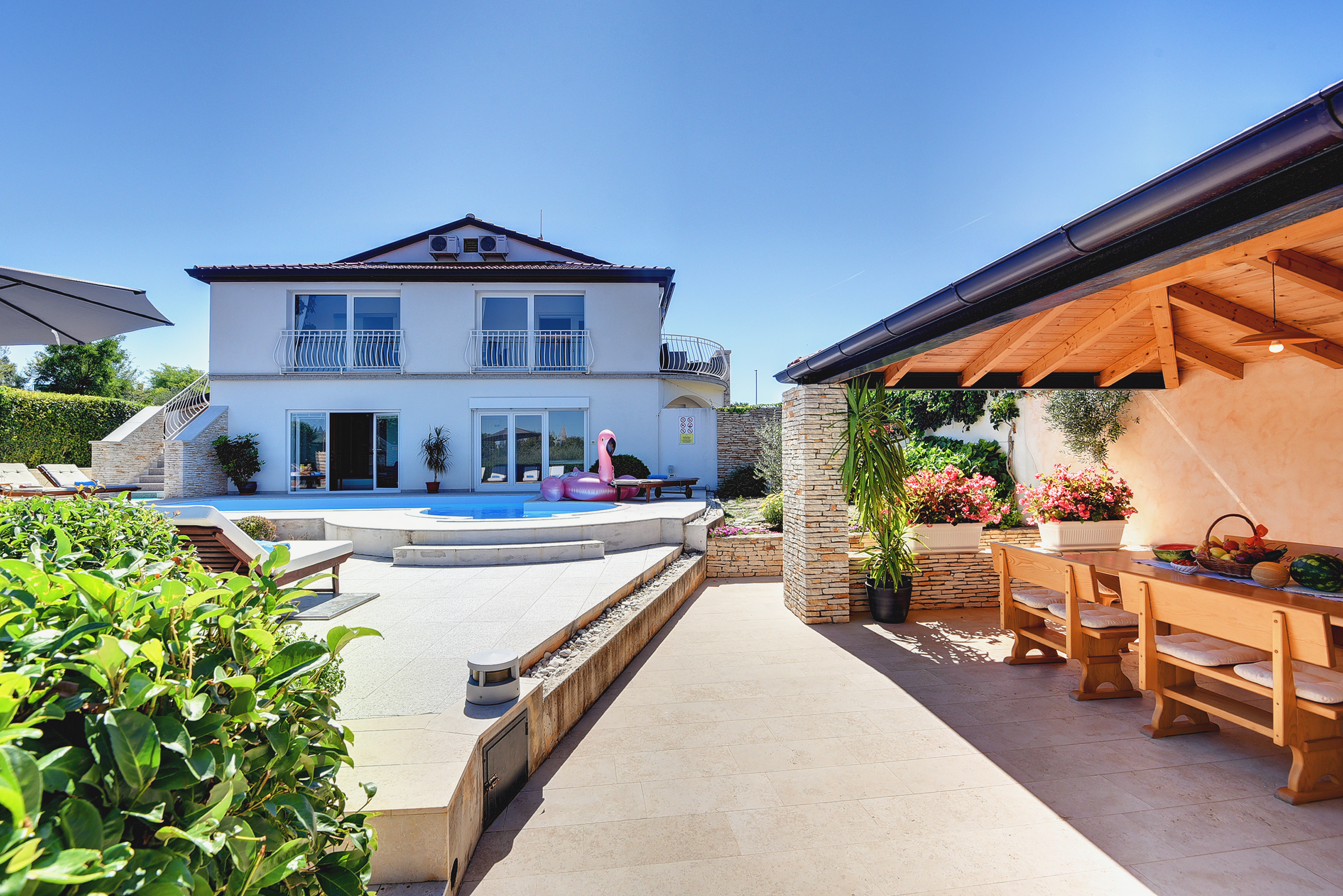 Villa mit privat Pool, Sauna und Fitnessraum