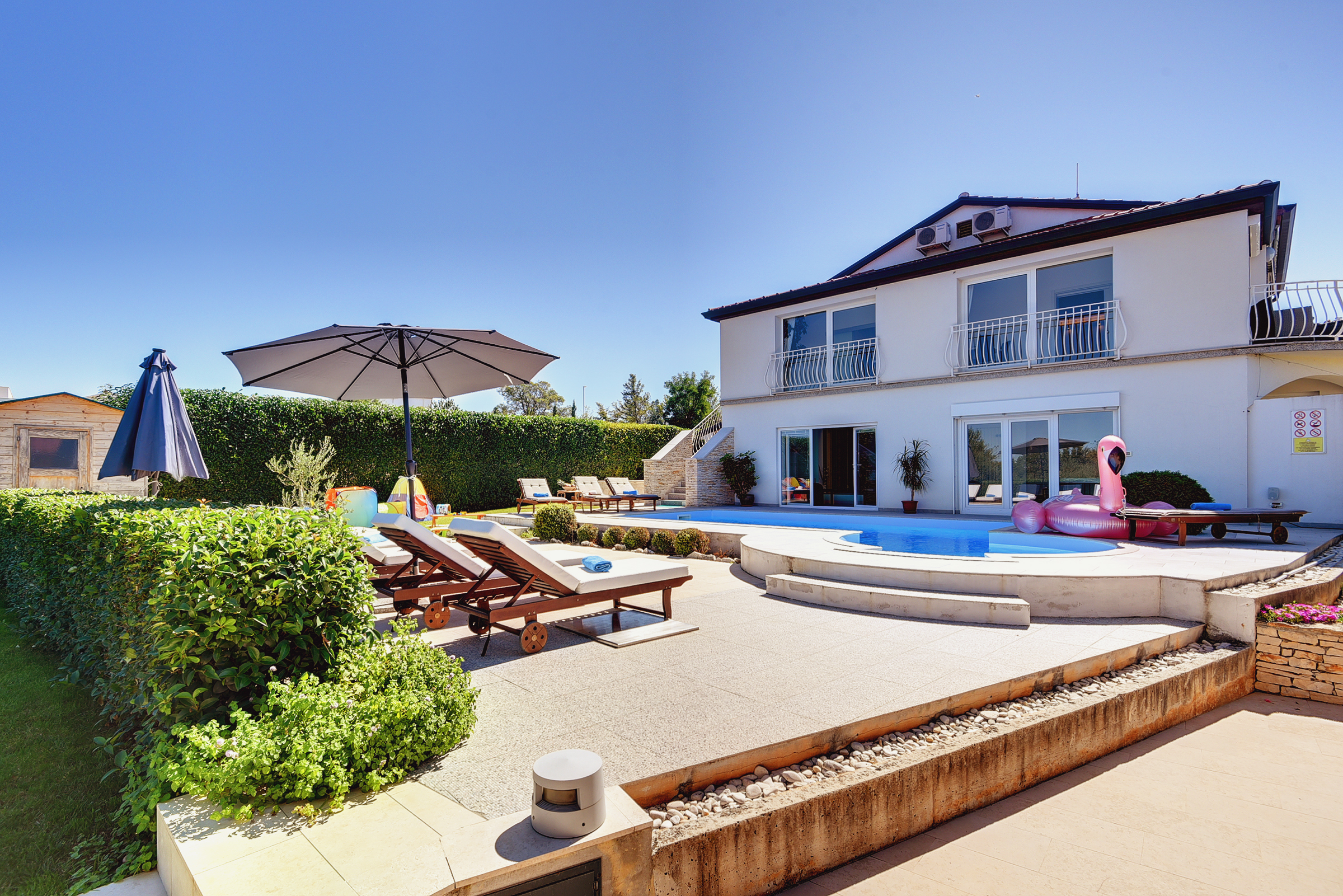 Villa mit privat Pool, Sauna und Fitnessraum