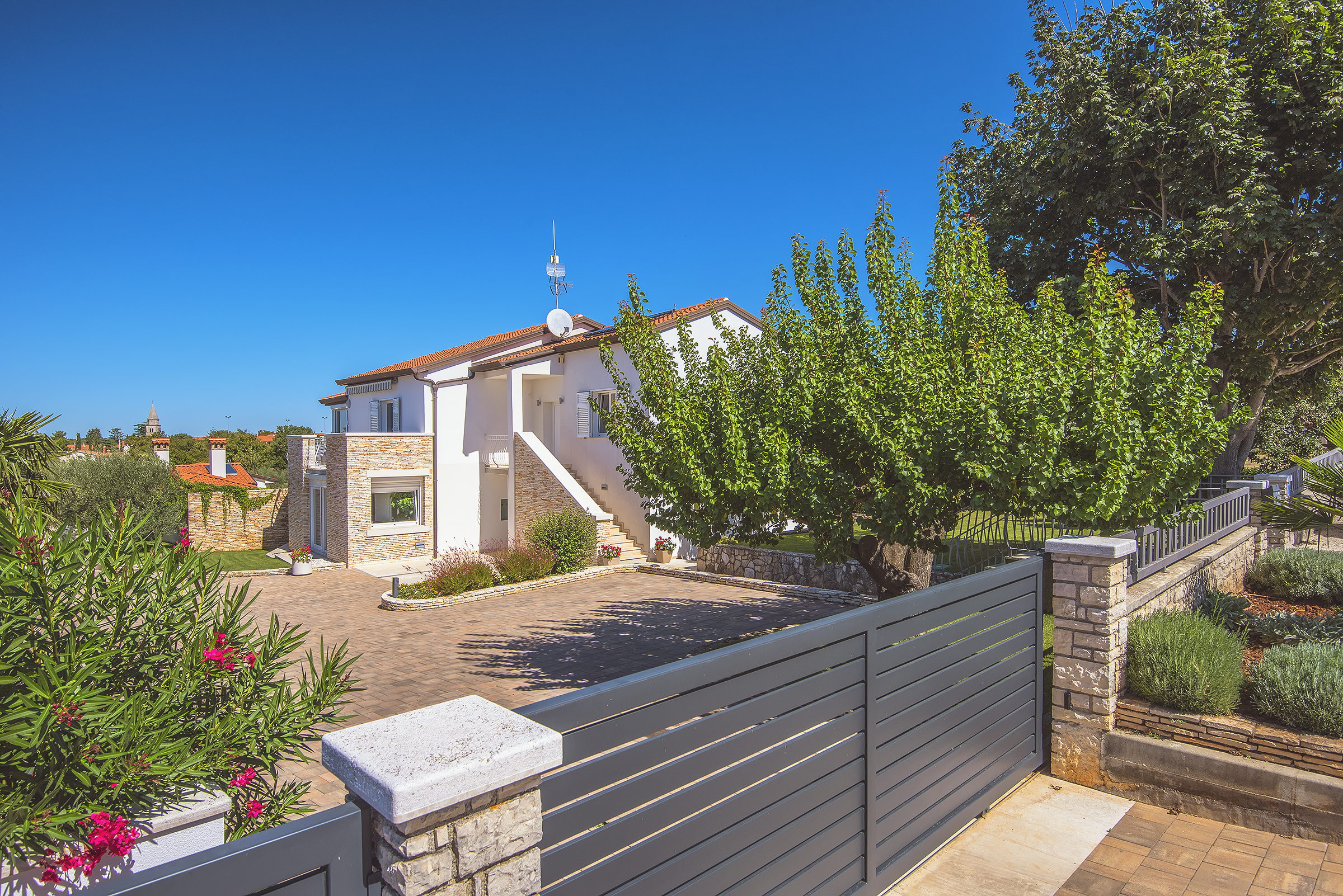 Villa mit privat Pool, Sauna und Fitnessraum