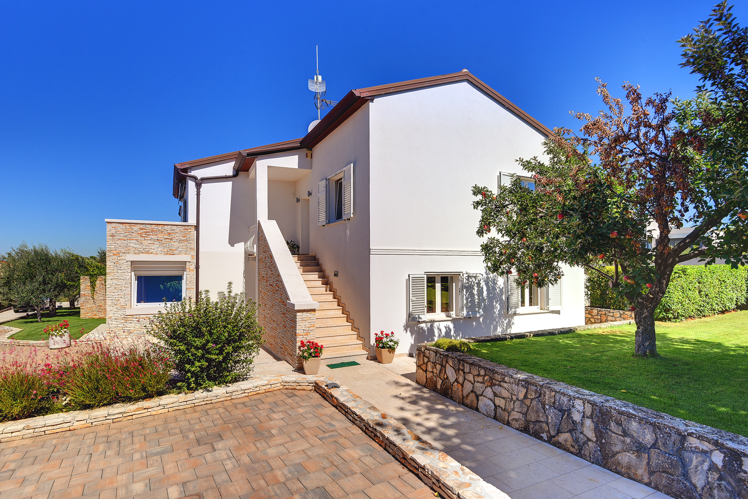 Villa mit privat Pool, Sauna und Fitnessraum