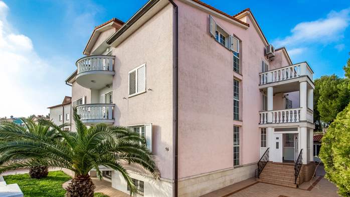 Bella villa offre appartamenti moderni e ben arredati a Pula, 14