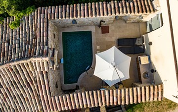Villa rustica con due camere da letto, piscina, WiFi, BBQ