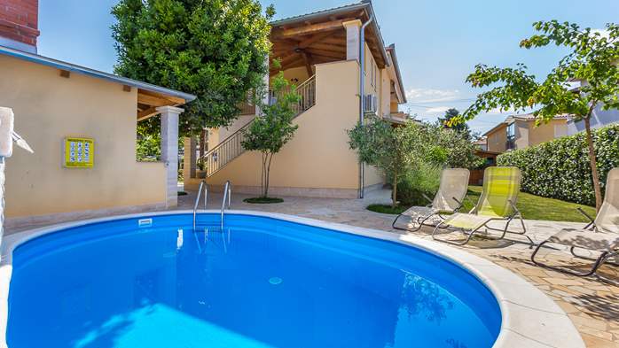 Villa with private pool, balcony and terrace with barbecue, 1