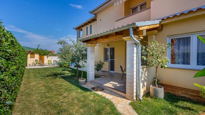 Villa with private pool, balcony and terrace with barbecue, 6