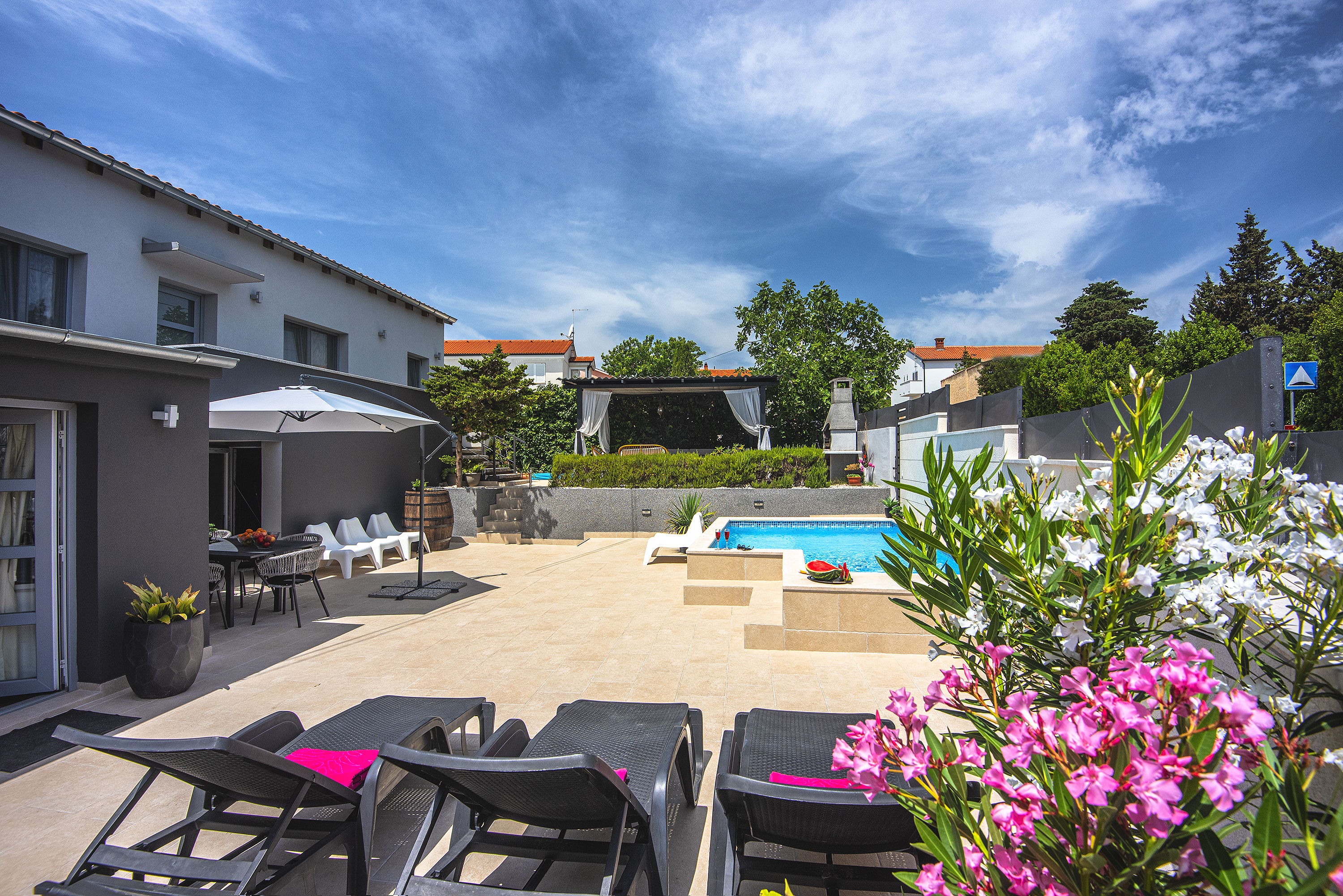 Casa vacanze con piscina a Ližnjan, WiFi, BBQ, 8 persone