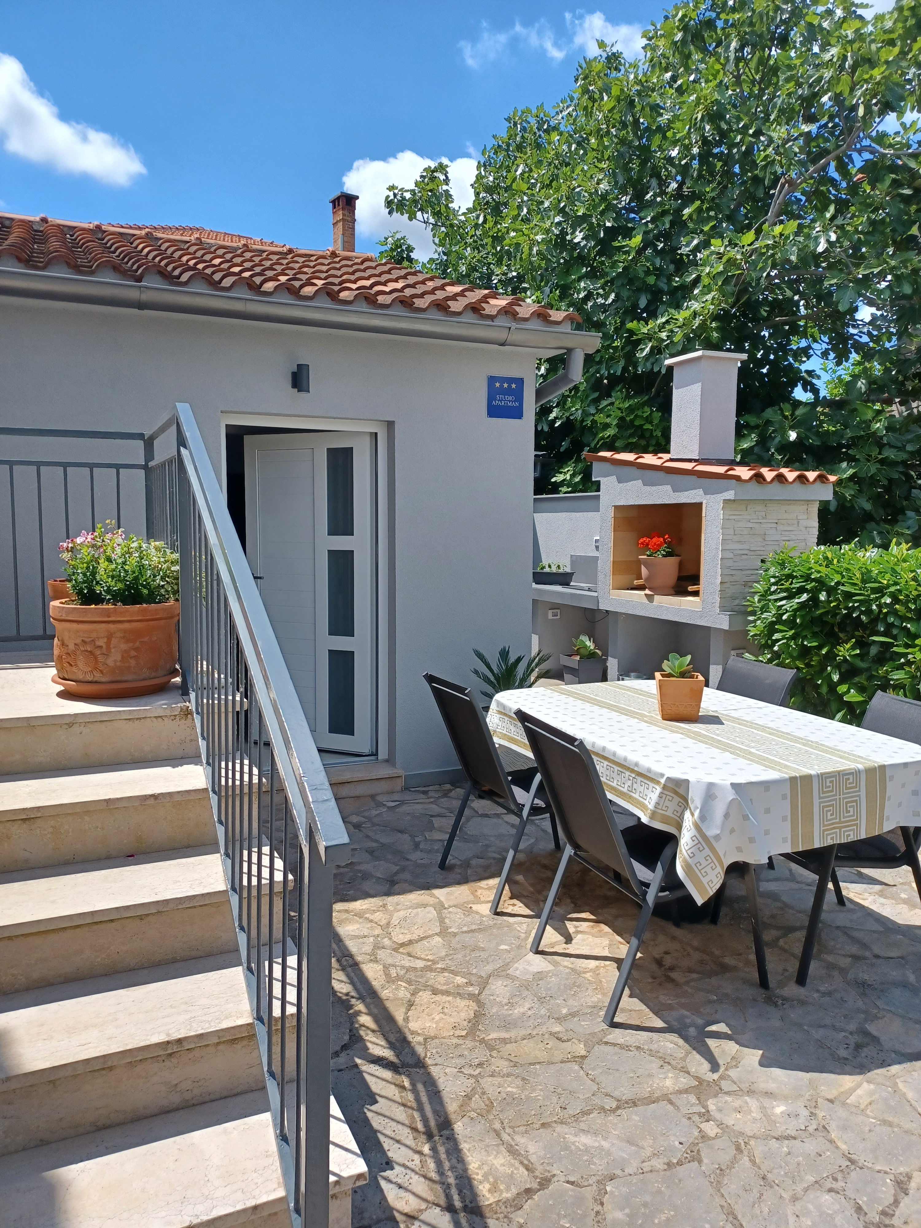 Ferienhaus in Pula mit überdachter Terrasse und Klimaanlage