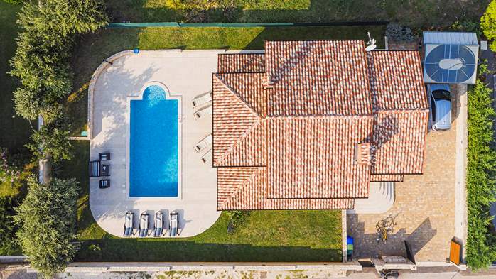 Incantevole villa in pietra a Medulin con piscina e terrazza, 9