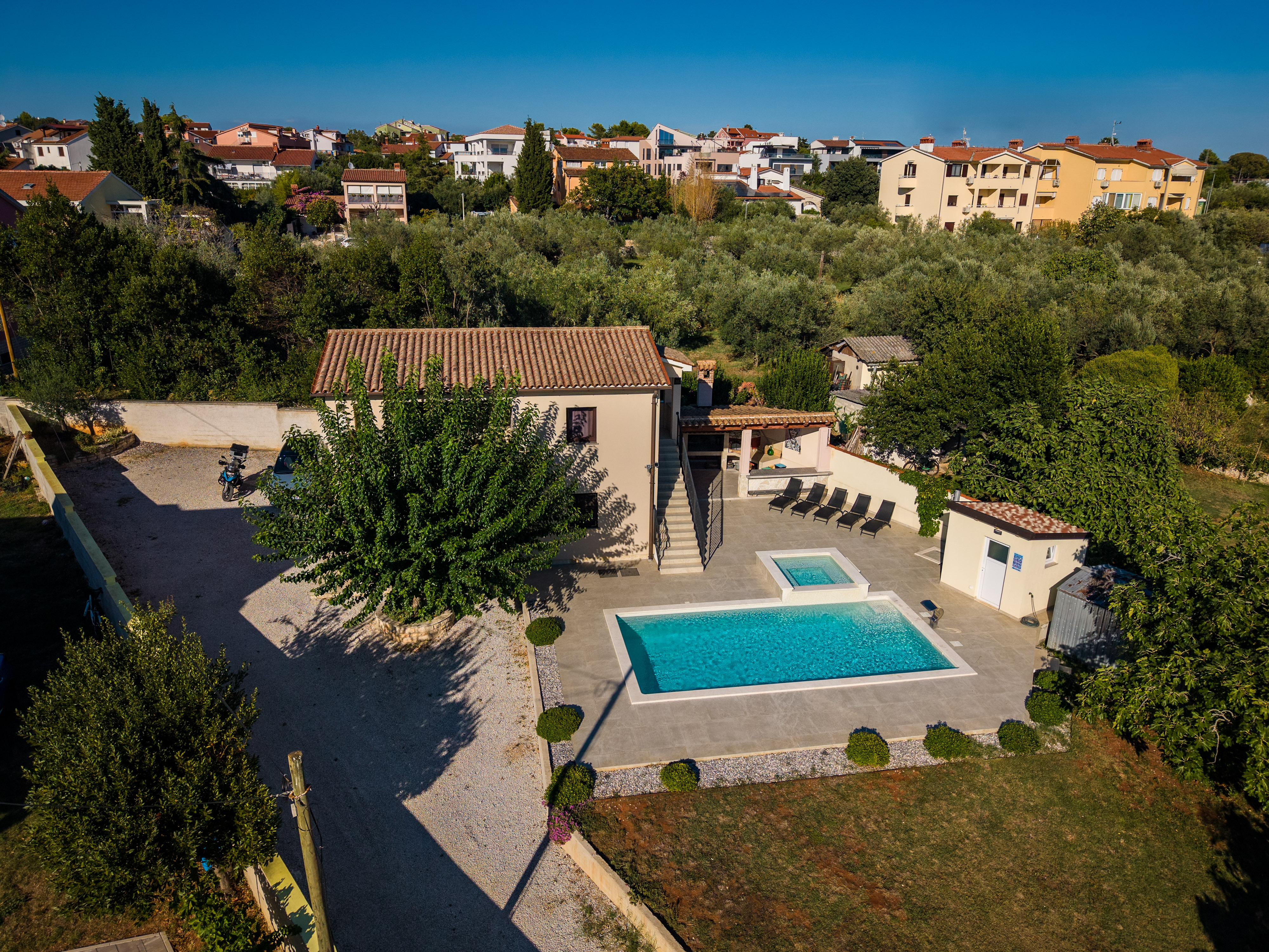 Graciously decorated house in Fažana with private pool