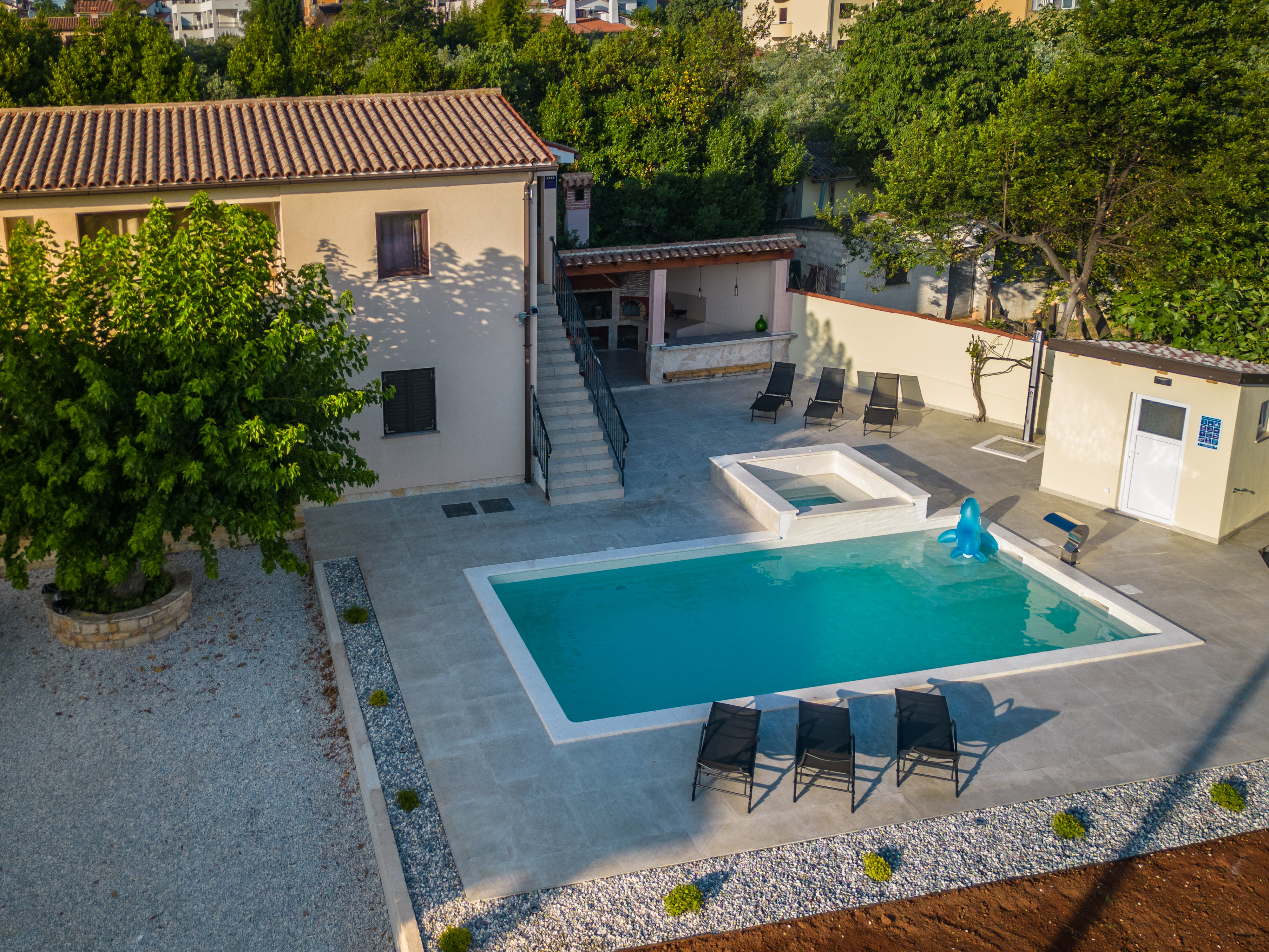 Gemütlich eingerichtetes Haus in Fažana mit mit privatem Pool