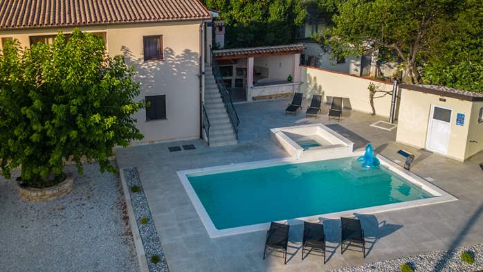 Gemütlich eingerichtetes Haus in Fažana mit mit privatem Pool, 2