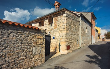 Tradizionale casa istriana in sasso a Medulin, con WiFi gratis