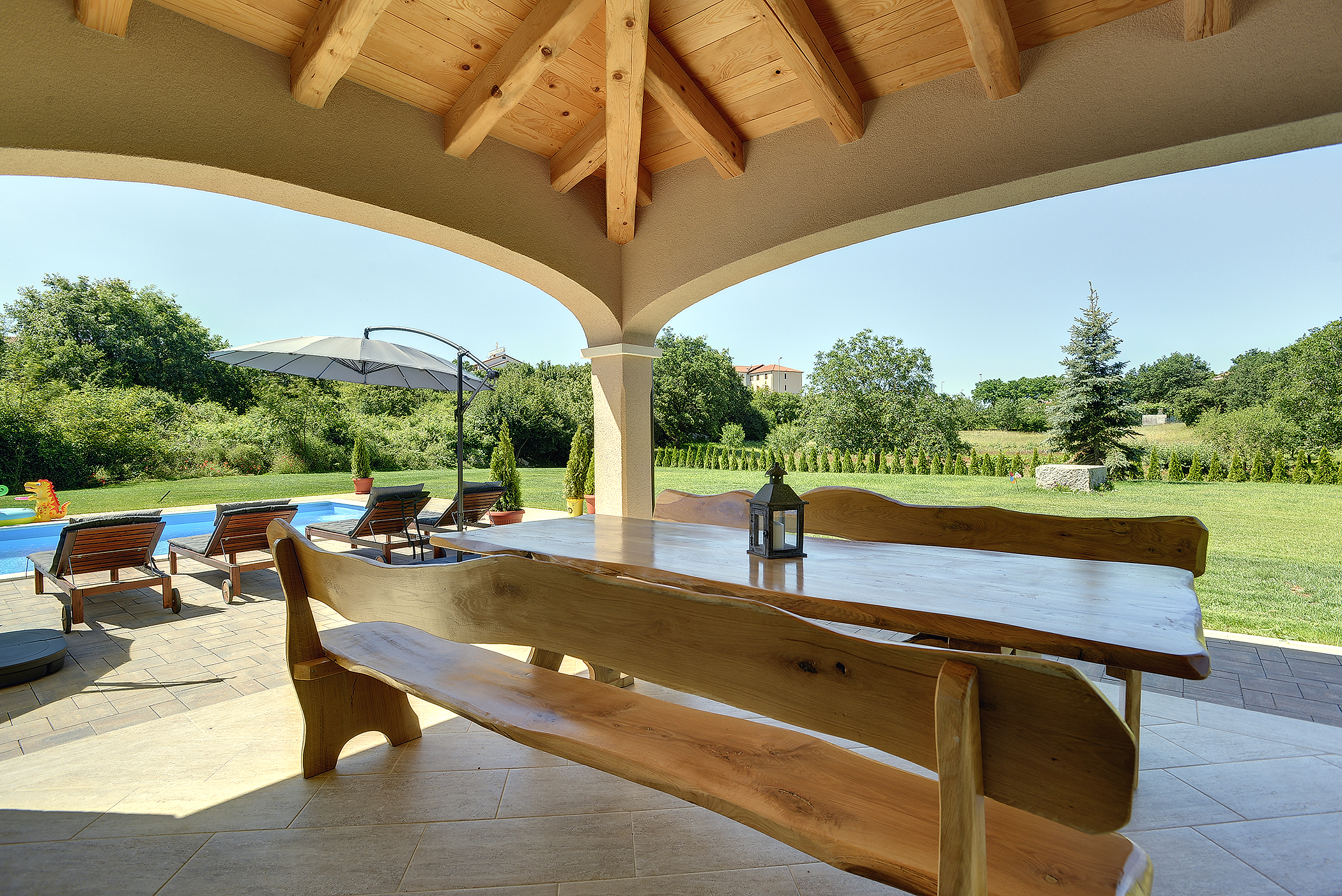 Beautiful villa on two floors with private pool, billiards, Wi-Fi