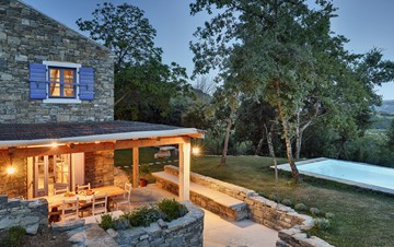 Meravigliosa villa con piscina infinity, sauna, idromassaggio