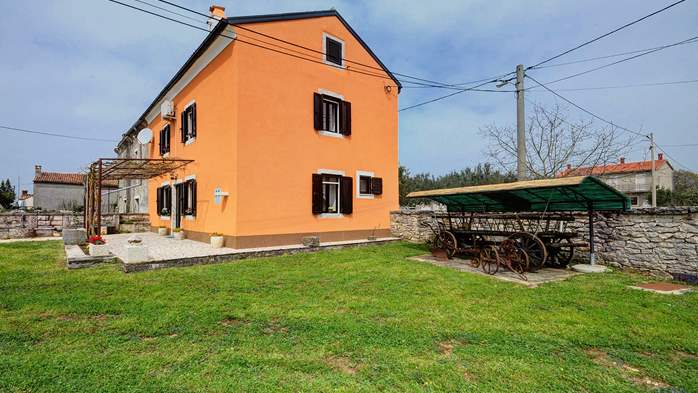 Renovated Istrian style house, sun terrace, garden, WIFI, 5
