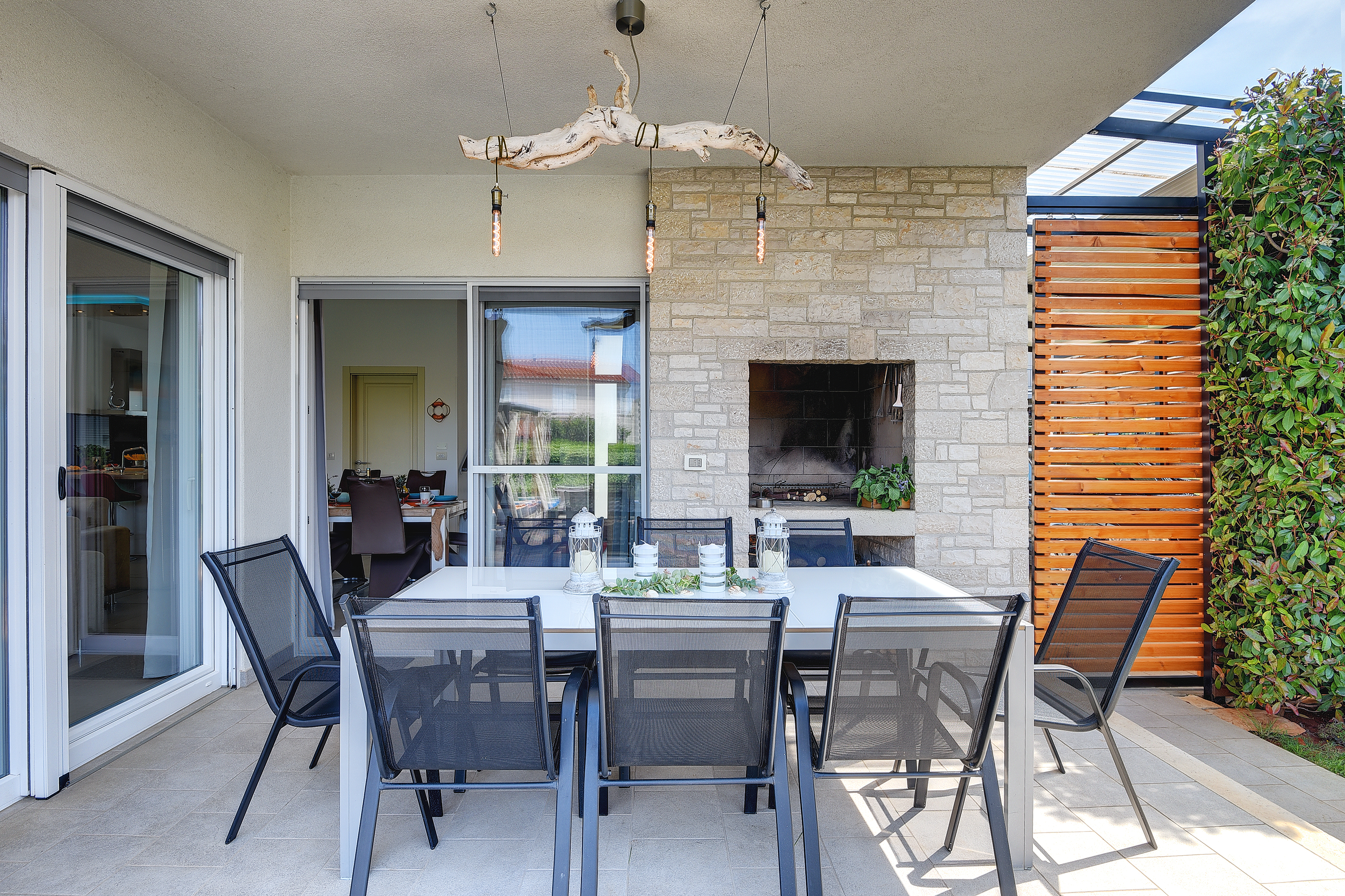 Villa moderna con piscina privata e terrazza vicino a Novigrad