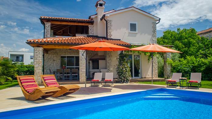 Villa con piscina, vicino a Novigrad, per una vacanza perfetta, 3