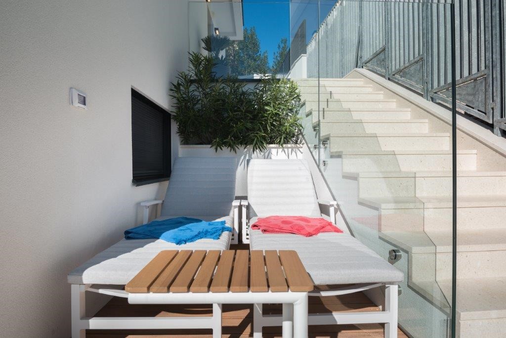 Luxuriös Villa nur 30 m vom Meer entfernt, privater Pool, Grill