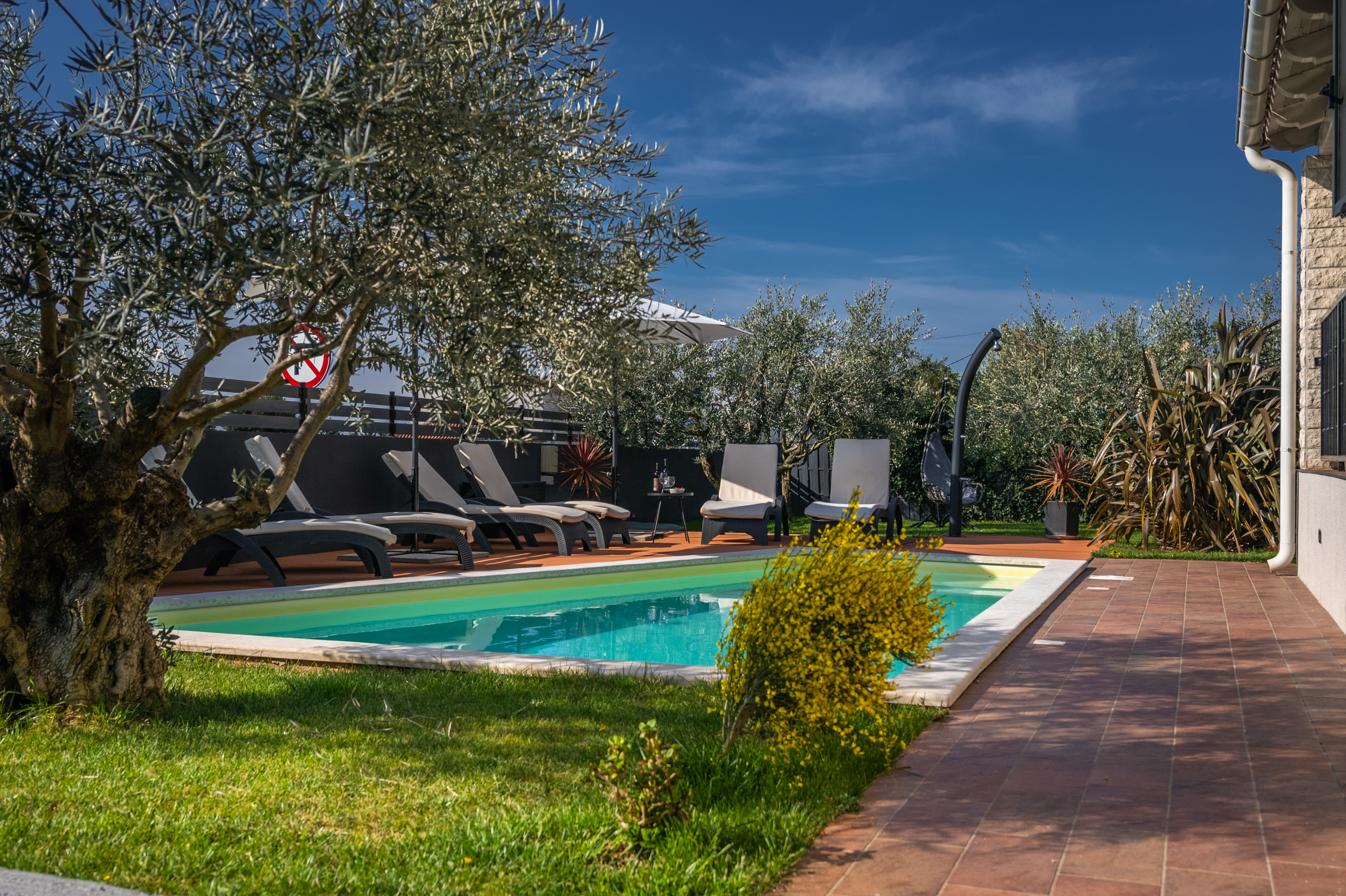 Rustical and charming villa in Krnica with pool, outdoor kitchen